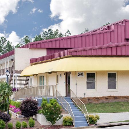 Days Inn Milledgeville Exteriör bild