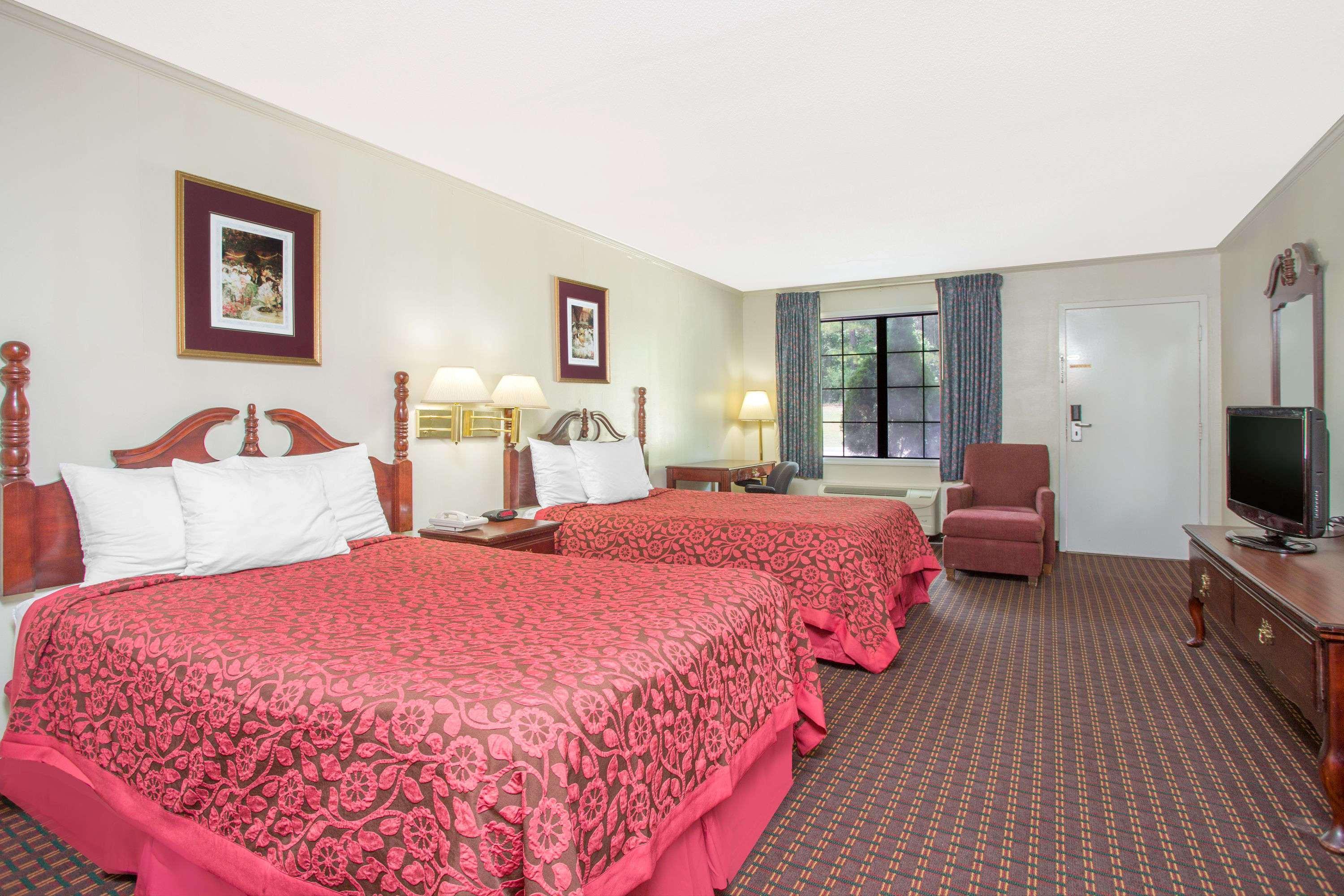 Days Inn Milledgeville Exteriör bild