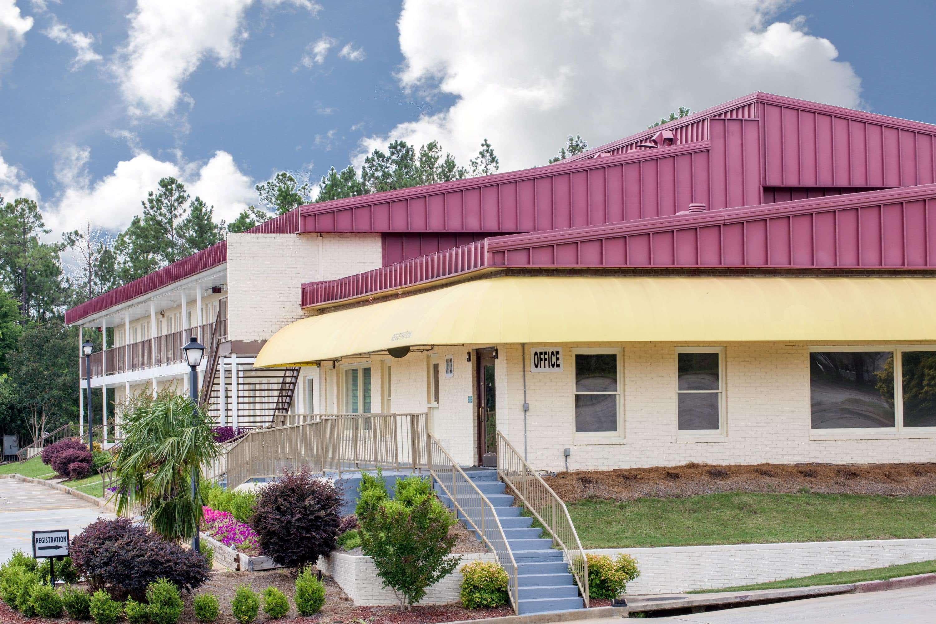 Days Inn Milledgeville Exteriör bild