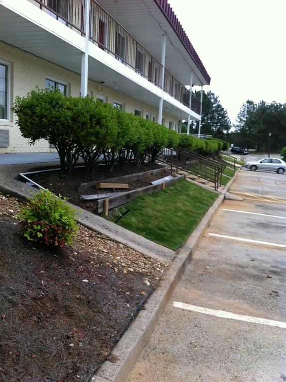 Days Inn Milledgeville Exteriör bild
